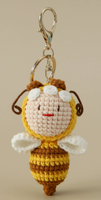 Porte-clés en crochet amigurumi capybara en peluche, fait main, doux, écologique, durable, avec un design de dessin animé pour la Journée de la Terre