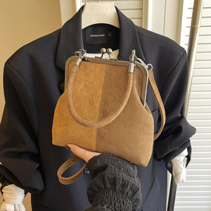 <span class=keywords><strong>Sac</strong></span> à bandoulière carré givré <span class=keywords><strong>tendance</strong></span> pour femme, nouveau design Fuzz, vente en gros - Product Image 5