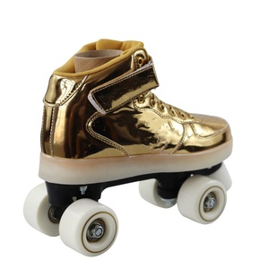 Chaussures de <span class=keywords><strong>roller</strong></span> à 4 roues professionnelles pour l'extérieur, quad et double, en cuir synthétique PU <span class=keywords><strong>avec</strong></span> fonction clignotante pour patinoires de location - Product Image 3