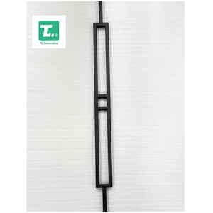 Barandillas de Escalera de Hierro Forjado de Diseño Moderno <span class=keywords><strong>Cuadrado</strong></span> TL, Balaustres Interiores Negros Resistentes al Óxido - Product Image 2