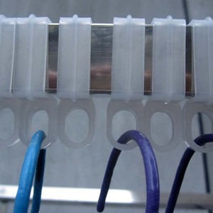 Square Tube Windproof Hooks For <b>Clothes</b> <b>Racks</b> Plastic 25x25mm Detachable Wardrobe Use - Product Image 3
