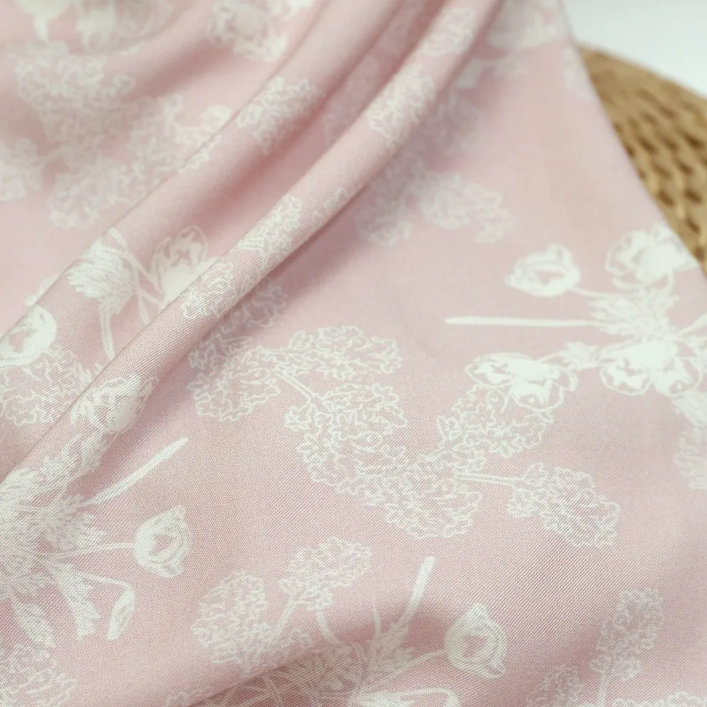 Y8116 # Topkwaliteit Ademende Gerecyclede Roze Zijde Stof Met Bloemenprint Rozenvezel Textiel Nieuwe Stof Voor Modekleding