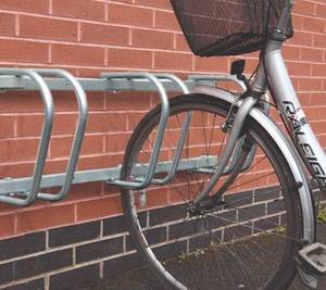ราวจักรยานกลางแจ้งแบบเหล็กชุบสังกะสีอุปกรณ์จอดจักรยานสาธารณะปรับแต่งได้ - Product Image 5
