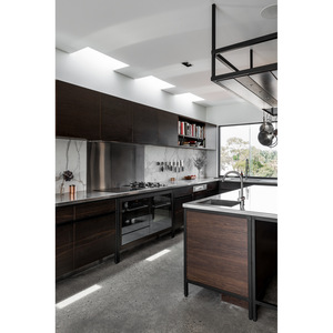 Villa moderna de estructura de acero ligero, residencia privada con paredes de vidrio y paneles solares - Product Image 4