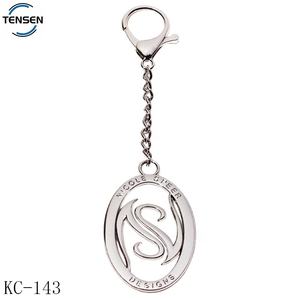 Etiquetas Decorativas de Aleación de <span class=keywords><strong>Zinc</strong></span> para Ropa, Fabricante de Etiquetas Redondas con Logotipo Plateado, Llaveros Metálicos con Gancho - Product Image 4