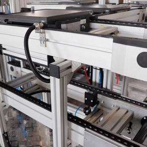 Toshine Durable PVC Flexible Turning Pallet Conveyor System 20m/min Speed Conveying Solution for 3C Electronics Production - Product Image 5
