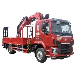 Camion grue Dongfeng 4x2 certifié CE, camion de transport de 10 tonnes avec grue à flèche articulée pliable - Product Image 1