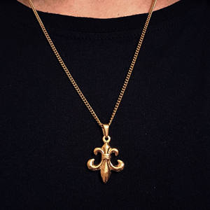 Collier pour hommes en acier inoxydable plaqué or PVD en stock Collier pendentif fleur de lys français en fleur Bijoux pour hommes - Product Image 4