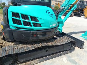 Gran oferta usada Kobelco SK55SR excavadora sobre orugas 5 toneladas peso operativo alternativa de Caterpillar a un precio competitivo - Product Image 4