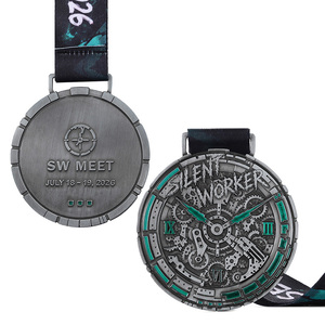 Medalla de Metal de Aleación de Zinc con Diseño de Reloj de Engranajes <span class=keywords><strong>Steampunk</strong></span> Retro de Lujo, Chapada en Plata Antigua, Grabada en 3D, Personalizada para Premios - Product Image 1