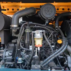 Mini-excavatrice hydraulique sur chenilles Hyundai Hx60 neuve d'occasion en bon état, 6 tonnes - Product Image 5