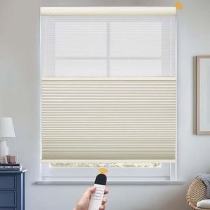 Fenêtre de toit motorisée électrique intelligente automatique sur mesure avec stores alvéolaires isolants thermiquement Velux - Product Image 4