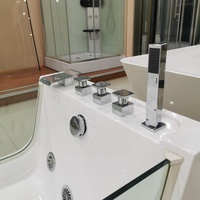 Salle de bain de luxe en verre trempé transparent hydromassage baignoire à jets acrylique baignoire de massage autoportante pour 2 personnes