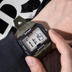 Reloj deportivo con logotipo personalizado para hombre, cronómetro de luz Led, Digital, resistente al agua hasta 30M, <span class=keywords><strong>2022</strong></span> - Product Image 2