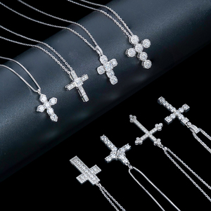 Collar con colgante de cruz religiosa de Jerusalén con incrustaciones múltiples de moissanita VVS, de plata 925 chapada en oro blanco - Product Image 1