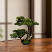 Kleiner grüner künstlicher Bonsai-Kiefernbaum mit Töpfen, künstlicher Bonsai-Baum für Innenräume, Büros und Außenterrassen, Patio-Dekoration.