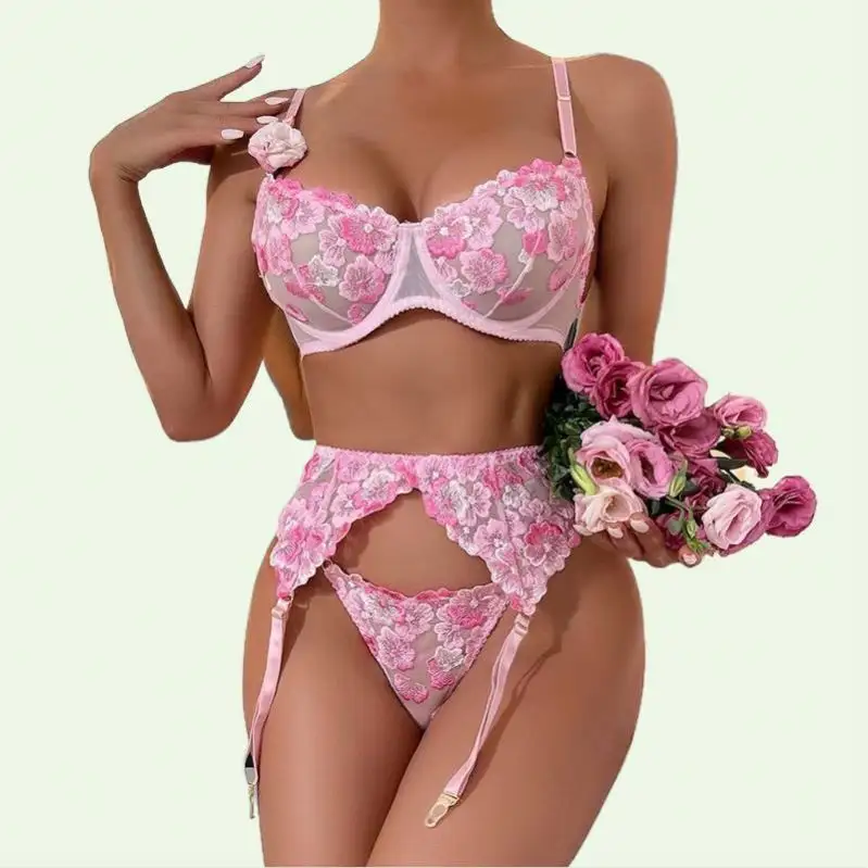 Set eksotis Bra pakaian dalam wanita Set transparan Lingerie seksi merah muda telanjang wanita renda mewah bunga Lingerie 3 potong