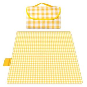 Tapis de pique-nique imperméable à carreaux jaunes pour 8 personnes, couverture de camping portable pour les sorties printanières - Product Image 1