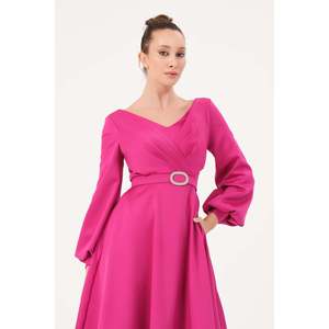 Robe de soirée élégante pour femmes DANS, couleur fuchsia unie, décontractée, tendance pour l'été et le printemps, disponible en tailles 38-42 - Product Image 2