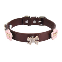Collier pour animaux de compagnie en cuir PU à motif monochrome de style princesse fait à la main pour chats et chiens
