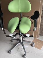 Chaise dentaire ergonomique GINEE à selle fendue, tabouret de microscopie réglable en hauteur en alliage d'aluminium