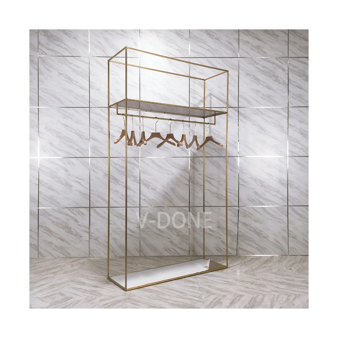 Mode Boetiek Moderne Hangende Kleding Kleding Winkel Display Stands Rekken Plank Gouden Kleding Display Rack Voor Winkel