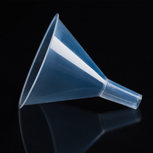 กรวยพลาสติกโอเคย์เม 50 มล. สีฟ้าใส พร้อมช่องออกขนาด 15 มม. สำหรับการจ่ายของเหลว - Product Image 2