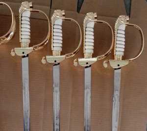Noeud d'épée OEM pour uniformes d'officiers Accoutrements et accessoires d'uniformes Vente en gros Officiers britanniques <span class=keywords><strong>Shipman</strong></span> Noeud d'épée Fil d'or - Product Image 1