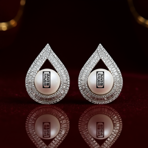Orecchini Pendenti Boxing Hunter in Oro Bianco con Perle Imitate a Forma di Goccia d'Acqua Taglio Baguette per Donna, Gioielli alla Moda per Feste - Product Image 2
