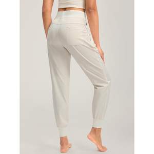 2025 femmes Beige Cargo Joggers léger gymnastique voyage décontracté entraînement pantalon fermeture éclair poches athlétique Joggers pantalon Style - Product Image 1