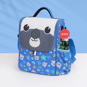 Boîte à lunch isotherme pour enfants Sac souple pour la rentrée des classes <span class=keywords><strong>Kit</strong></span> fourre-tout de <span class=keywords><strong>repas</strong></span> thermique pour filles garçons Sacs à lunch avec bandoulière - Product Image 1