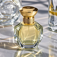 Flacon de parfum en verre carré au design unique de qualité supérieure avec bouchon pulvérisateur Capacité de 30 ml Flacon cosmétique de couleur personnalisée