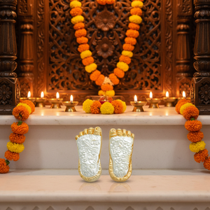 Fait à la main traditionnel Lakshmi Paduka prospérité Diwali Festivals culte religieux Art pour la maison Temple Pooja chambre bureau mariage - Product Image 2