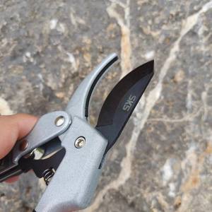 กรรไกรตัดกิ่ง Sis ขนาด 29 มม. แบบใช้รอก สำหรับงานสวน พืชสวน และตัดแต่งต้นไม้ผลไม้ - Product Image 2