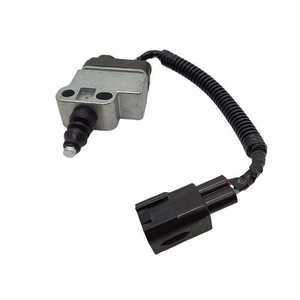Nouveau commutateur de verrouillage de cabine de qualité OEM 1-82280172-1 pour camion Isuzu Giga VC46 VC61 CYZ CXZ, capteur de basculement de cabine 100713930-CYZ14 3 broches - Product Image 1