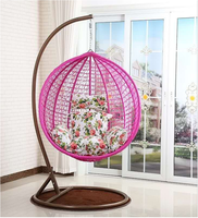 Chaise Egg en rotin PE pour intérieur/extérieur, moderne et fait à la main, balançoire élégante en métal pour le salon, les hôtels, la salle de sport et les écoles