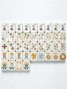 Nouvel ensemble de mahjong américain 2026, sculpté à la main en nacre, motif couronne européenne, cadeau exquis, luxe abordable, OMM - Product Image 1