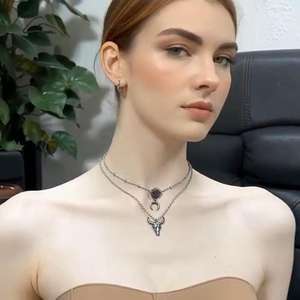 Conjunto de Collares Superpuestos Estilo Vaquero Bohemio Vintage con Colgantes de Iniciales, Cabeza de Toro y Luna Creciente - Product Image 6