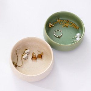 Plato Decorativo Redondo de Cerámica/Porcelana, Estilo Nórdico Moderno Minimalista, Color Sólido, Bandeja para Joyas, para Fiestas y Uso Doméstico - Product Image 4