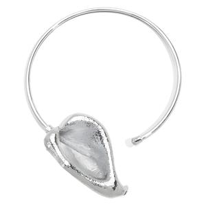 2025 nuevo collar de diseño de corazón de estilo de Metal grande exagerado Simple al por mayor collares de cuello tridimensional de hoja para mujeres - Product Image 6