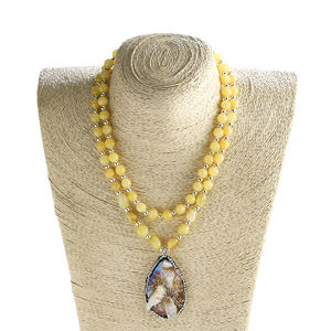 Neue Modische Damen-Halskette mit Perlen im Boho-Stil, 2-Lagige Naturstein-Hämatit-Kette mit Unregelmäßigem Druzy-Anhänger, Kurze Halsketten - Product Image 1