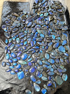 Cabochon de pierres précieuses en vrac de Labradorite naturelle pour la fabrication de bijoux en pierre naturelle pour l'exportation - Product Image 4