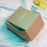 Boîte d'expédition en carton ondulé durable avec impression couleur intégrale vif et présentation intérieure élégante personnalisée pour cadeau sur mesure