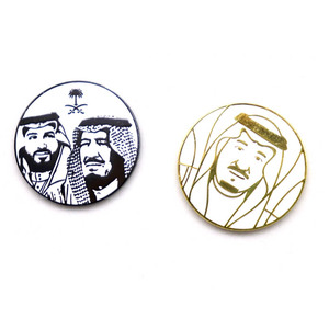 AI-MICH Spilla Magnetica da 30mm con Design del <span class=keywords><strong>Principe</strong></span> dell'Arabia Saudita, Placcatura in Nichel <span class=keywords><strong>Nero</strong></span>, Distintivo Personalizzato in Smalto Morbido - Product Image 4