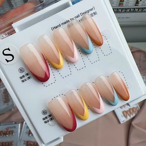 <span class=keywords><strong>Ongles</strong></span> press-on faits main personnalisés avec logo OEM, courts, forme amande, double couche, en boîte, fourniture directe usine - Product Image 3