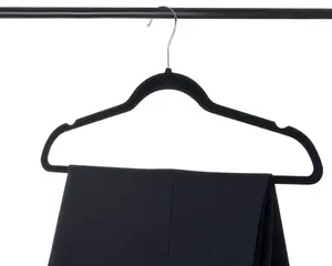 Siyah kadife askı elbise özel giysiler kadife logosu siyah kadife askıları