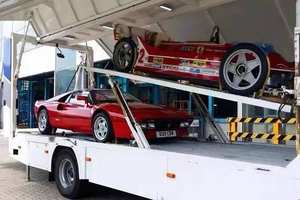 Boîte de transport de <span class=keywords><strong>voiture</strong></span> fermée <span class=keywords><strong>remorque</strong></span> voitures transporteur semi-<span class=keywords><strong>remorque</strong></span> levage hydraulique <span class=keywords><strong>porte</strong></span> arrière véhicule de sport remorques de transport - Product Image 5