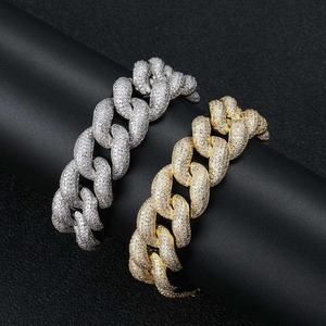 Bracelet gourmette de luxe entièrement serti de moissanite en argent sterling 925, style rappeur, bijou unisexe - Product Image 3