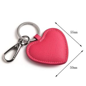 Porte-clés en cuir en forme de cœur, cadeau de Noël, logo personnalisé, porte-clés rose 3D, cordon - Product Image 4