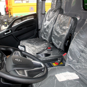 Mini circuit hydraulique léger de Sinotruck Howo 4*2 pour le camion à benne basculante - Product Image 6